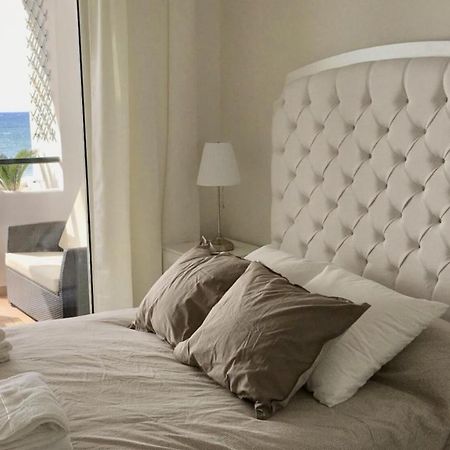 Mi Capricho A17 Beachfront Apartment La Cala De Mijas Exterior photo