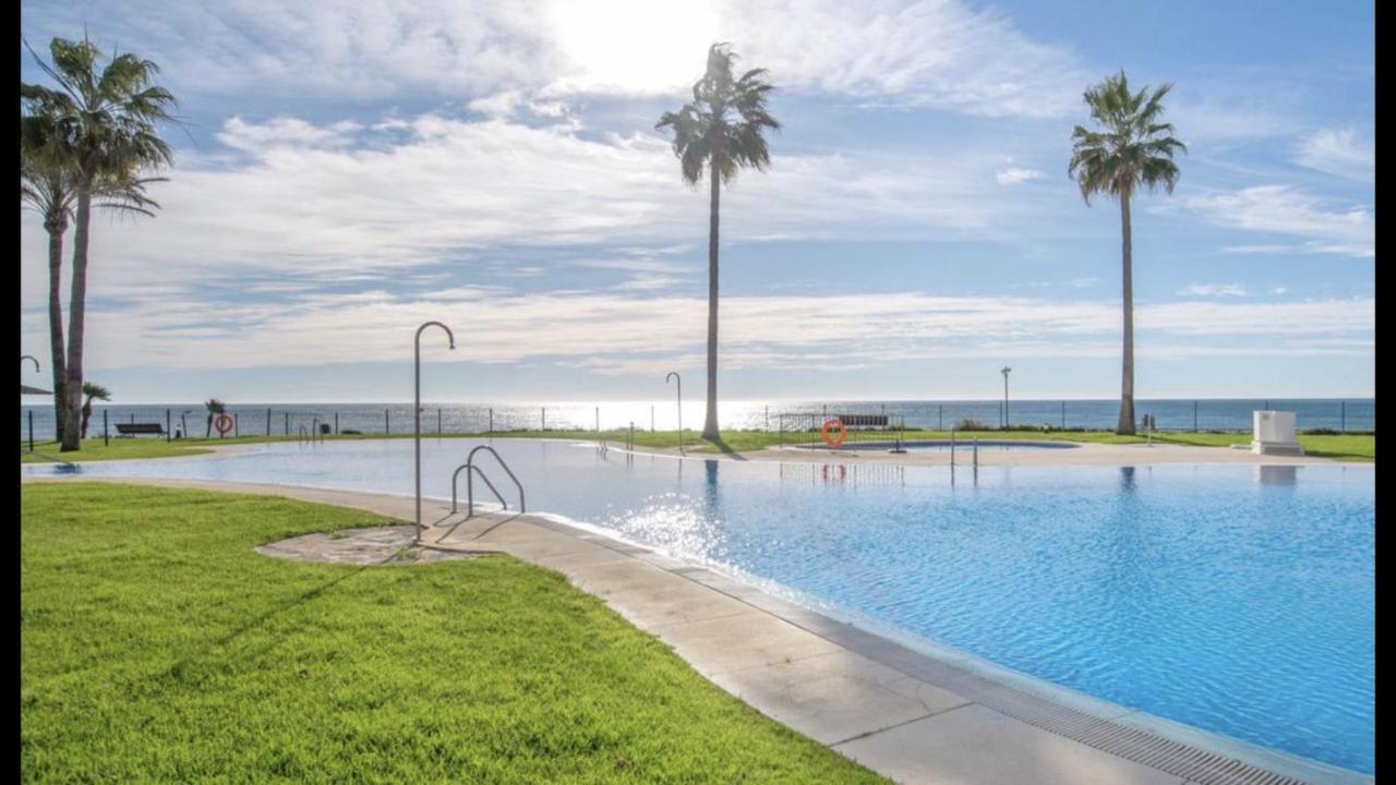 Mi Capricho A17 Beachfront Apartment La Cala De Mijas Exterior photo
